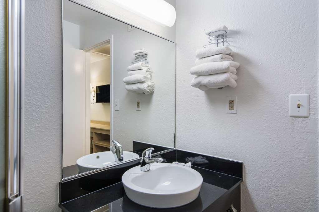 Motel 6-Sandston, Va - Richmond, Va الغرفة الصورة