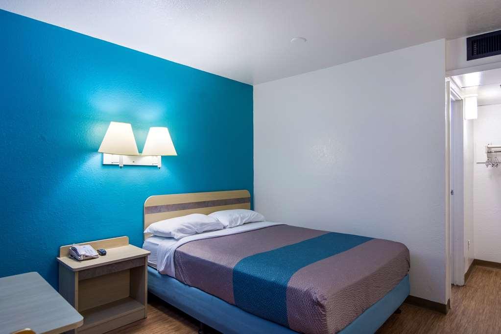 Motel 6-Sandston, Va - Richmond, Va الغرفة الصورة